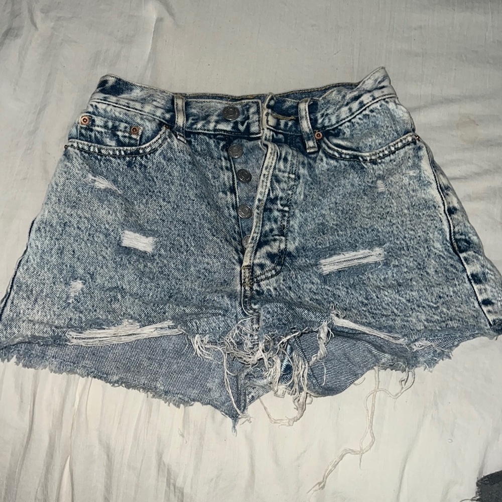 PACSUN ultra high rise vintage shorts. Distressed Denim.